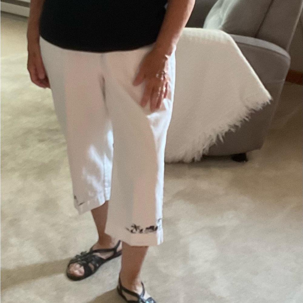 CJ Banks White Capris with Black Detailing